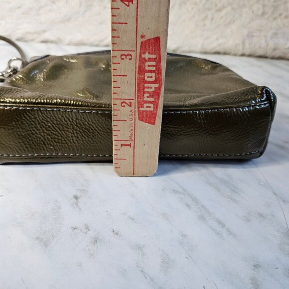 Coach Y2k Oliver Green Patent Leather Turn Lock Clutch Wristlet - Picture 10 of 12